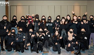 東田造型學校助力華為技術有限公司“邁向新紀元 戰勝不可能”年度活動